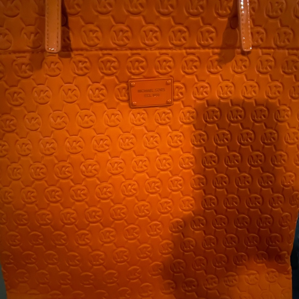 Handbag - Picture 2 of 3